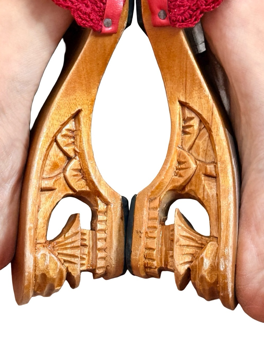 Vintage 90s carved Wooden Tiki slides Sandal 8